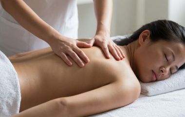 Помогает ли антицеллюлитный массаж похудеть? Разбираем мифы и факты